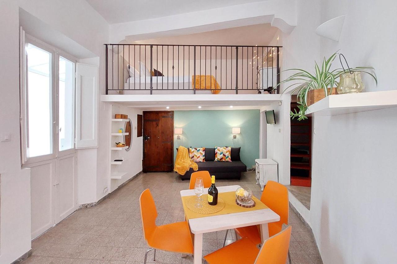 Campo De' Fiori Cute Apartment Rome Luaran gambar