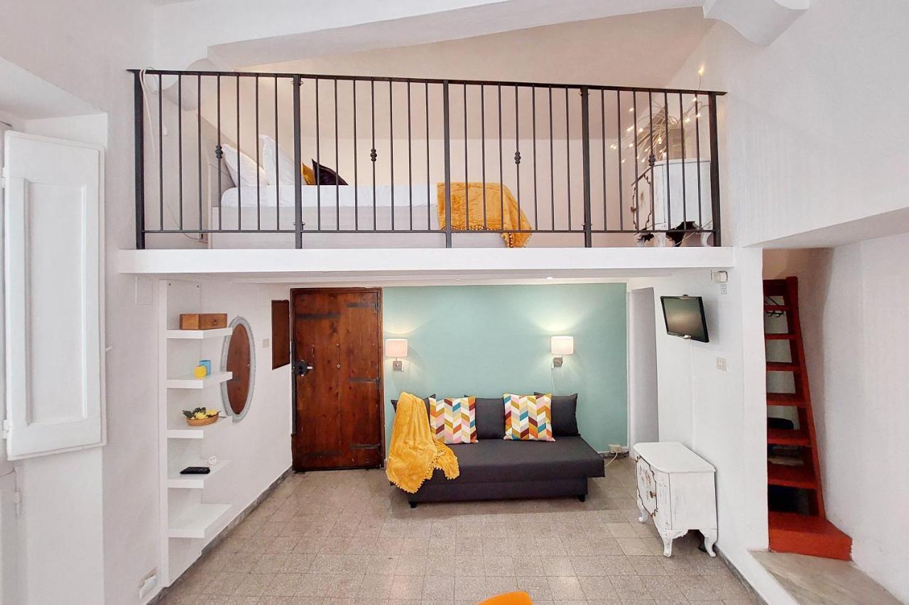 Campo De' Fiori Cute Apartment Rome Luaran gambar