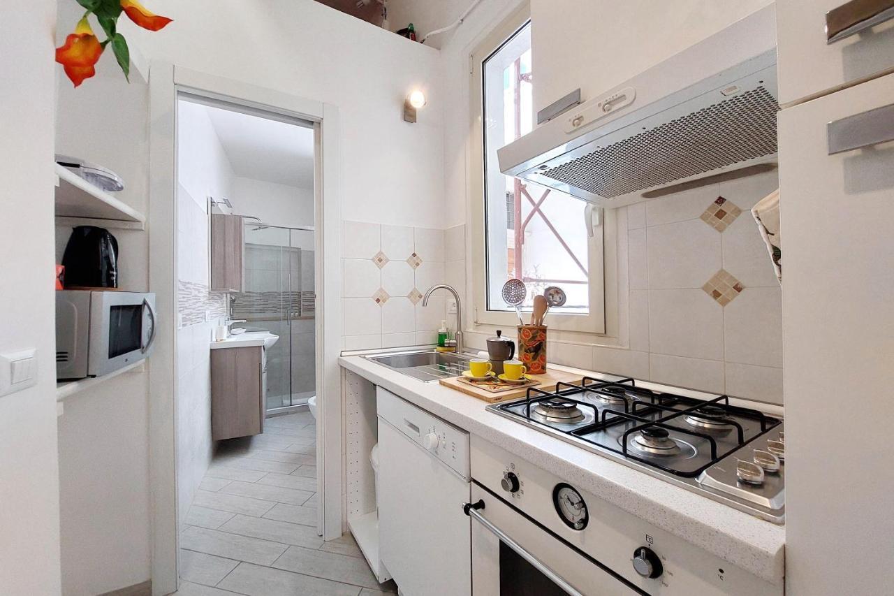 Campo De' Fiori Cute Apartment Rome Luaran gambar
